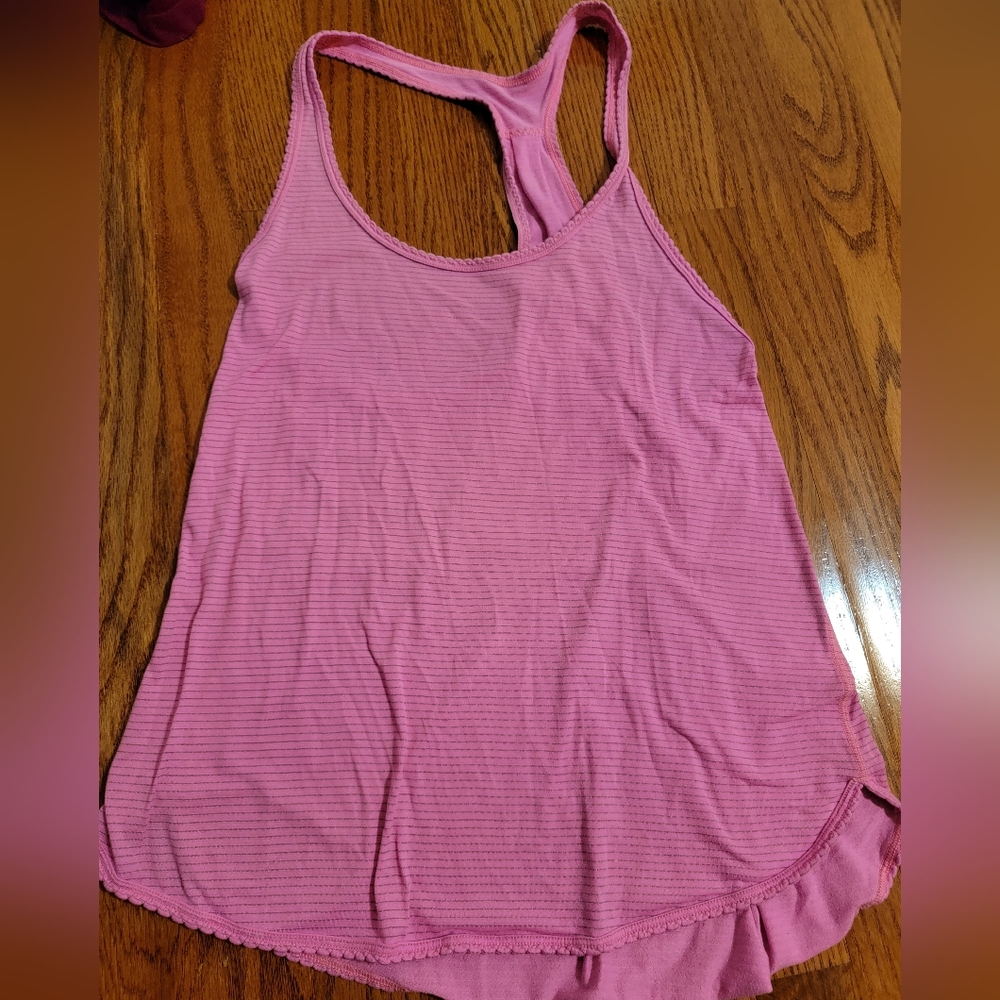 Lululemon tank top